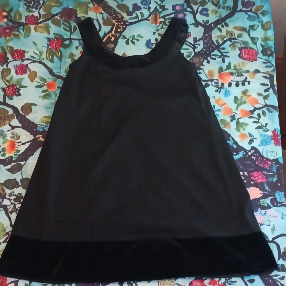 Black Dress with Velvet Harts - Picture 2 of 3
